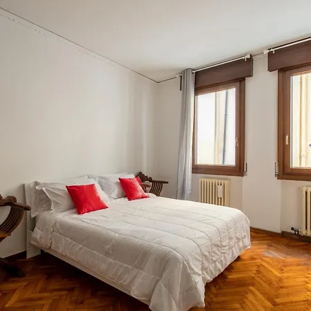 公寓 Casa Di Chiara *